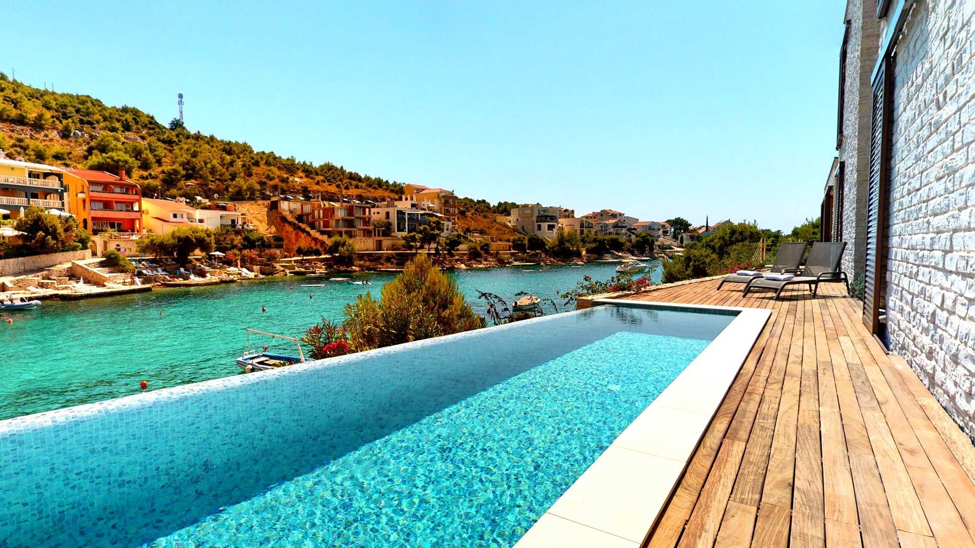 Villa Flora Mare IV with Two Pools