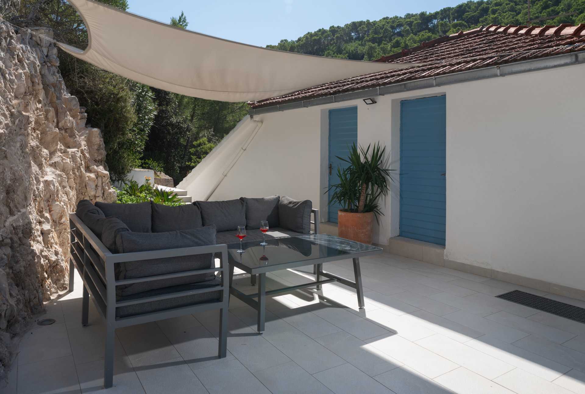 Beachfront Villa High Fly with Pool