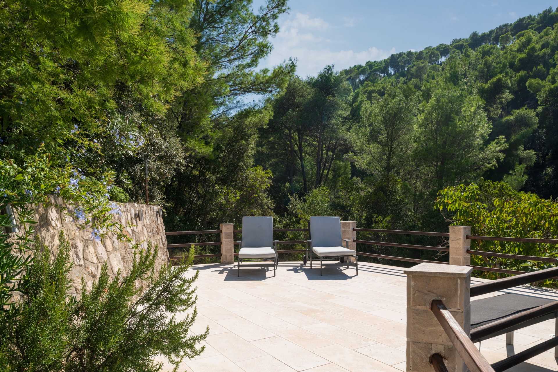 Beachfront Villa High Fly with Pool