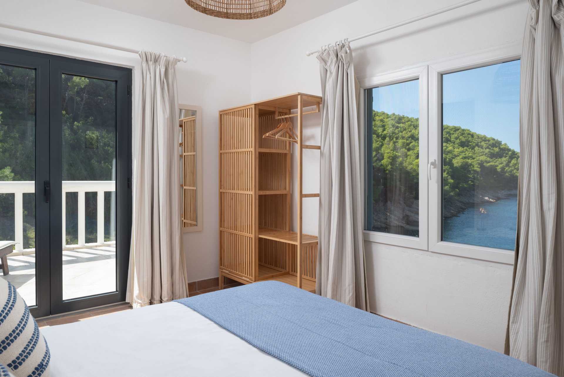 Beachfront Villa High Fly with Pool