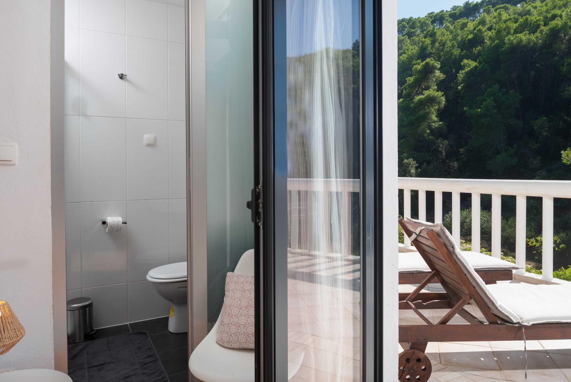 Beachfront Villa High Fly with Pool