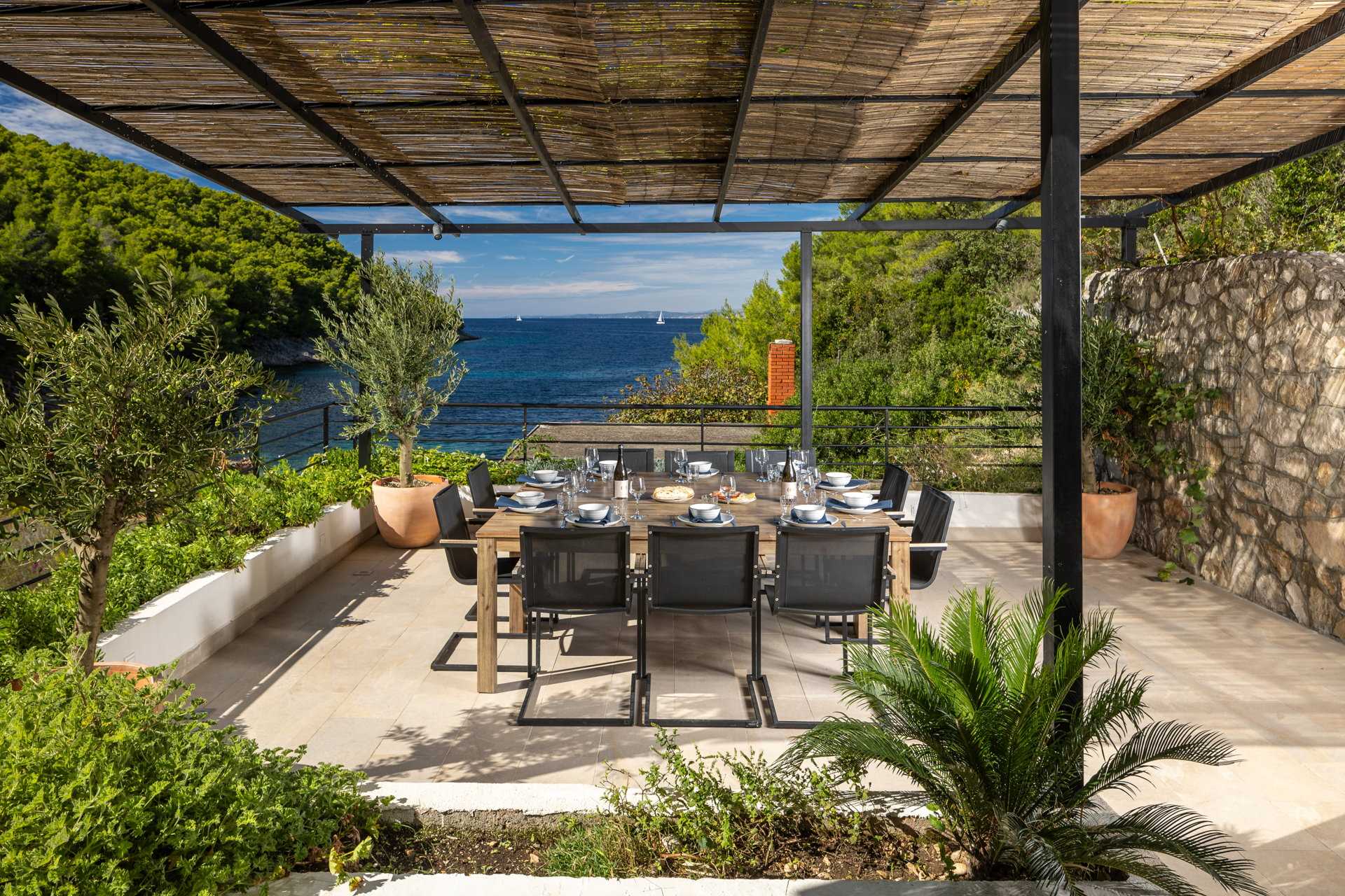Beachfront Villa High Fly with Pool