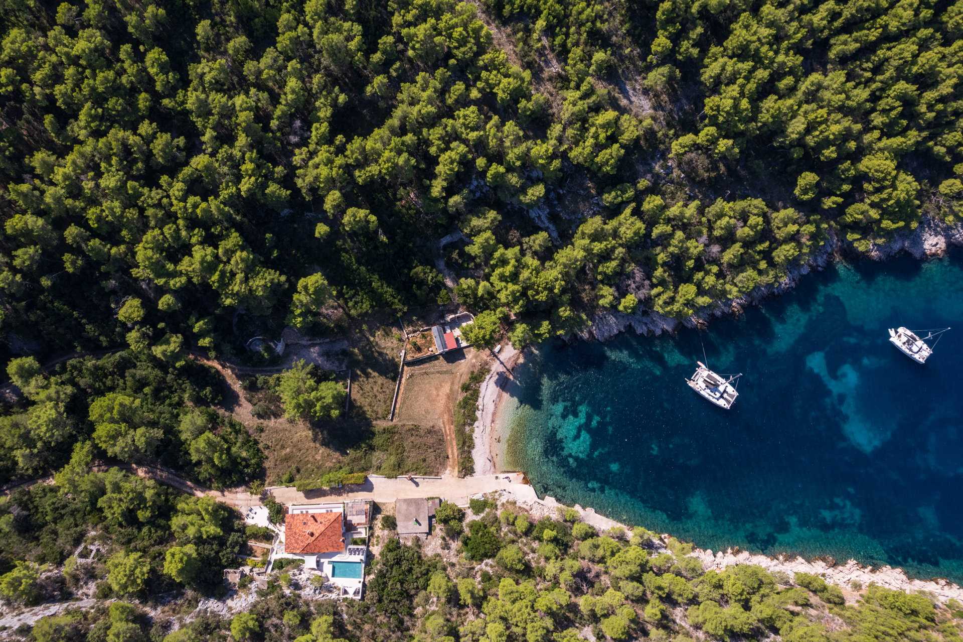 Beachfront Villa High Fly with Pool