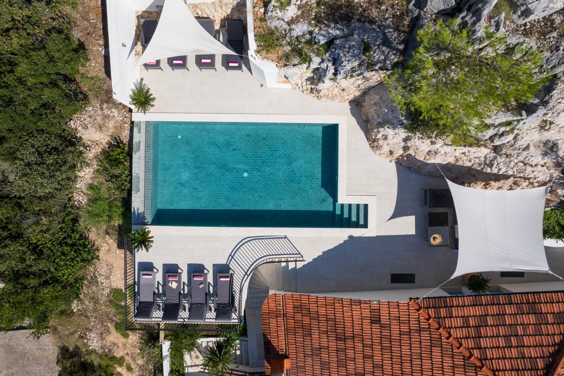 Beachfront Villa High Fly with Pool