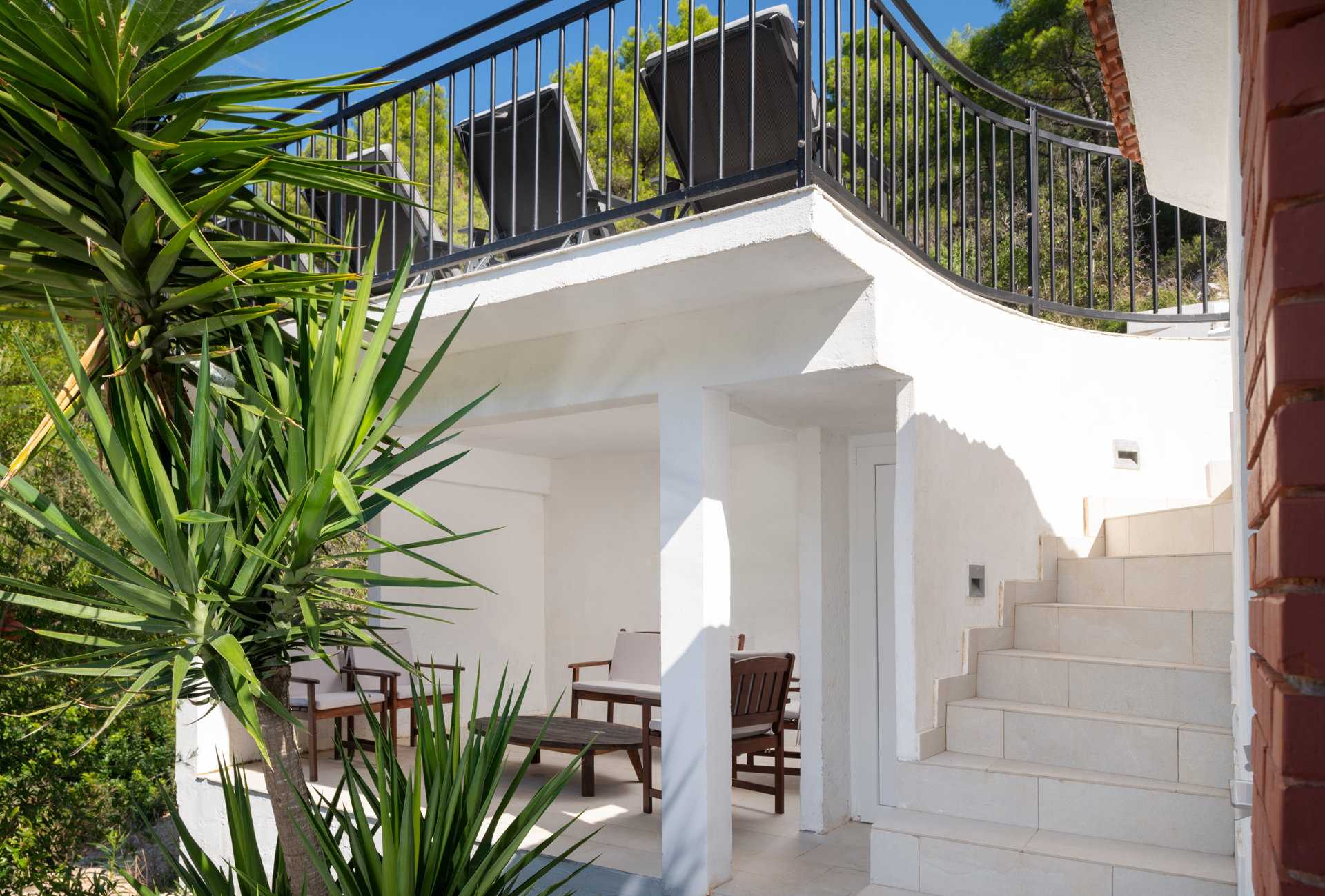 Beachfront Villa High Fly with Pool