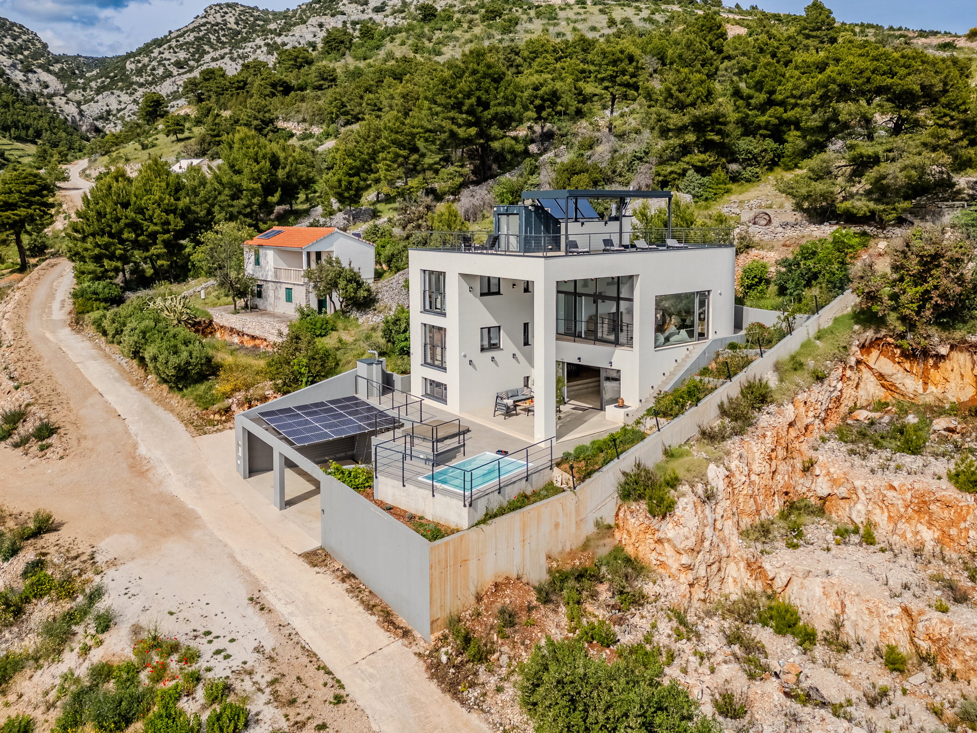 Villa Amorpha with Pool