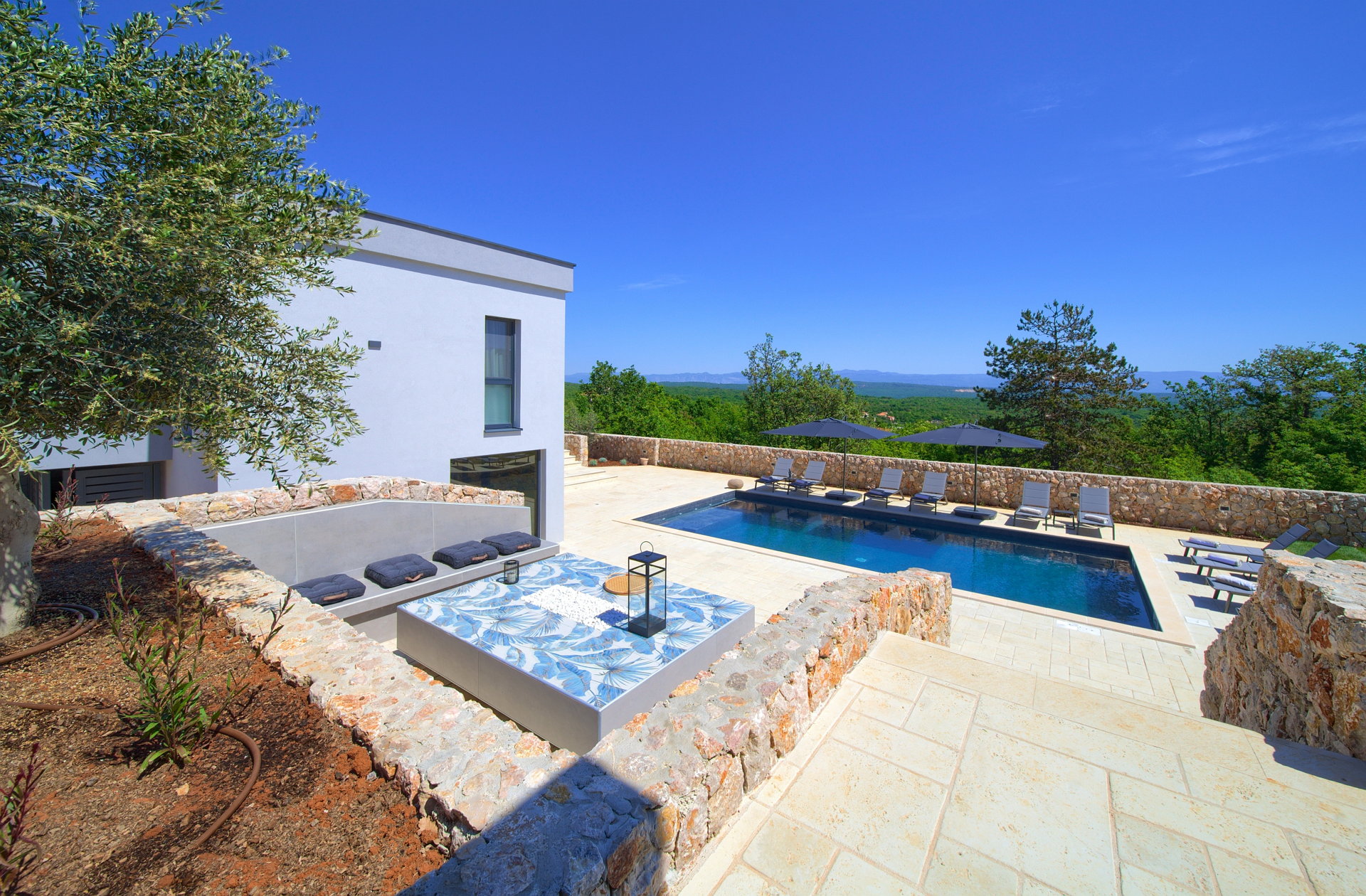 Luxury Villa Equinox with Heated Pool