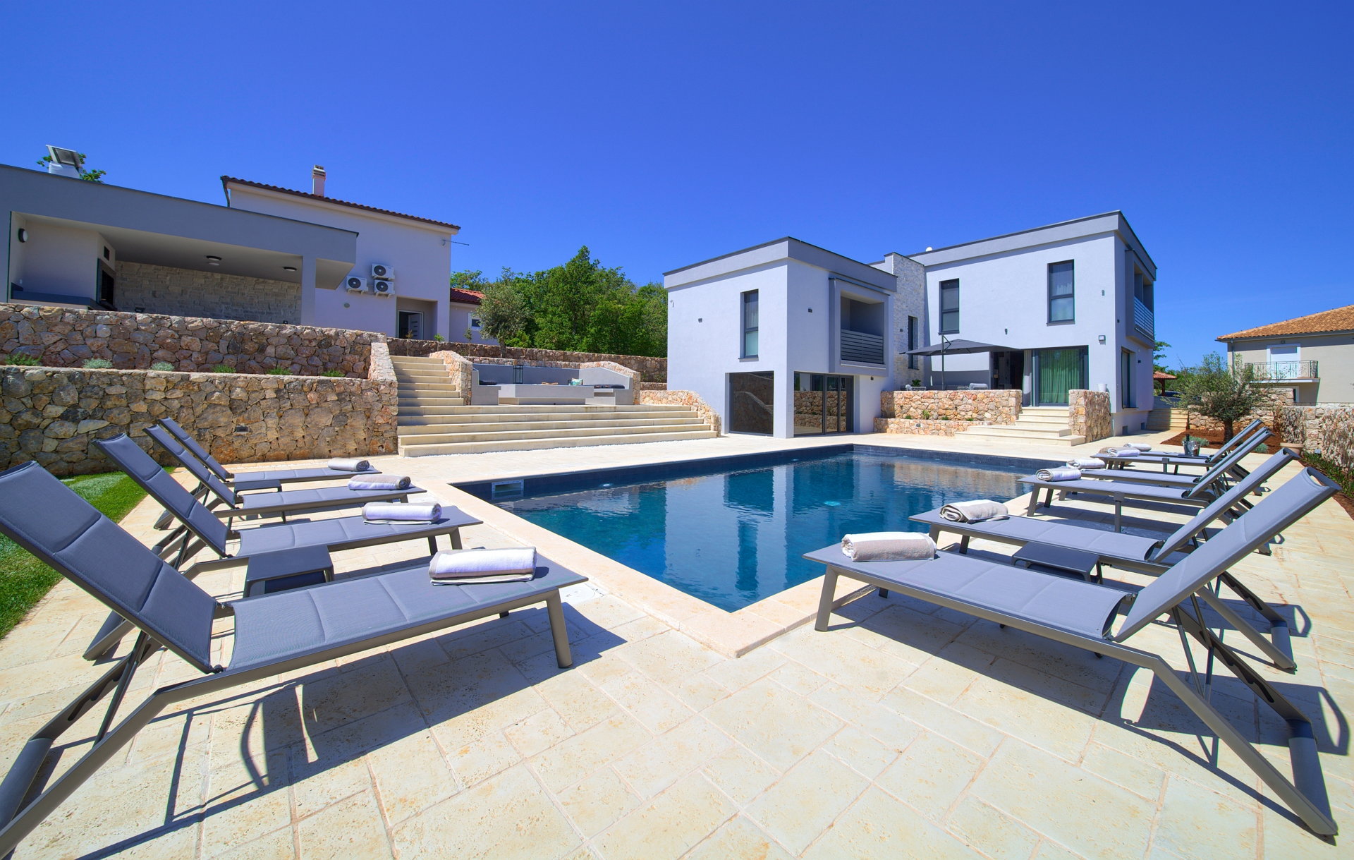 Luxury Villa Equinox with Heated Pool