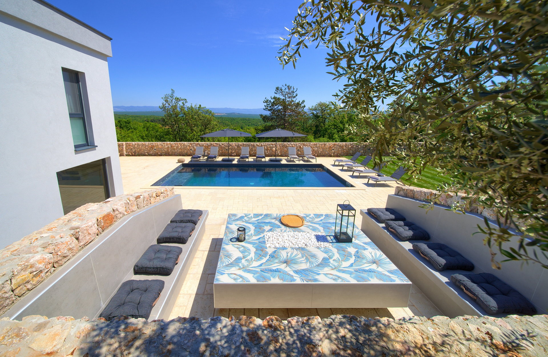 Luxury Villa Equinox with Heated Pool