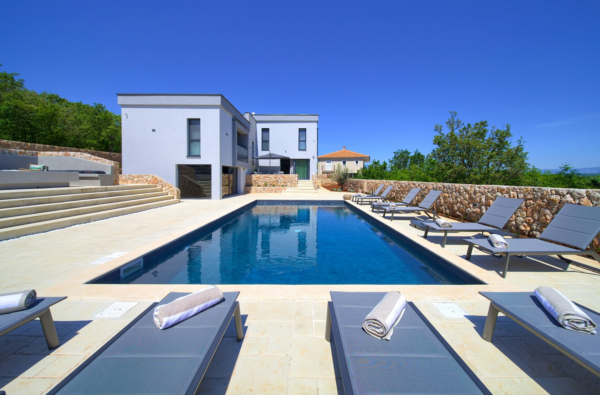 Luxury Villa Equinox with Heated Pool