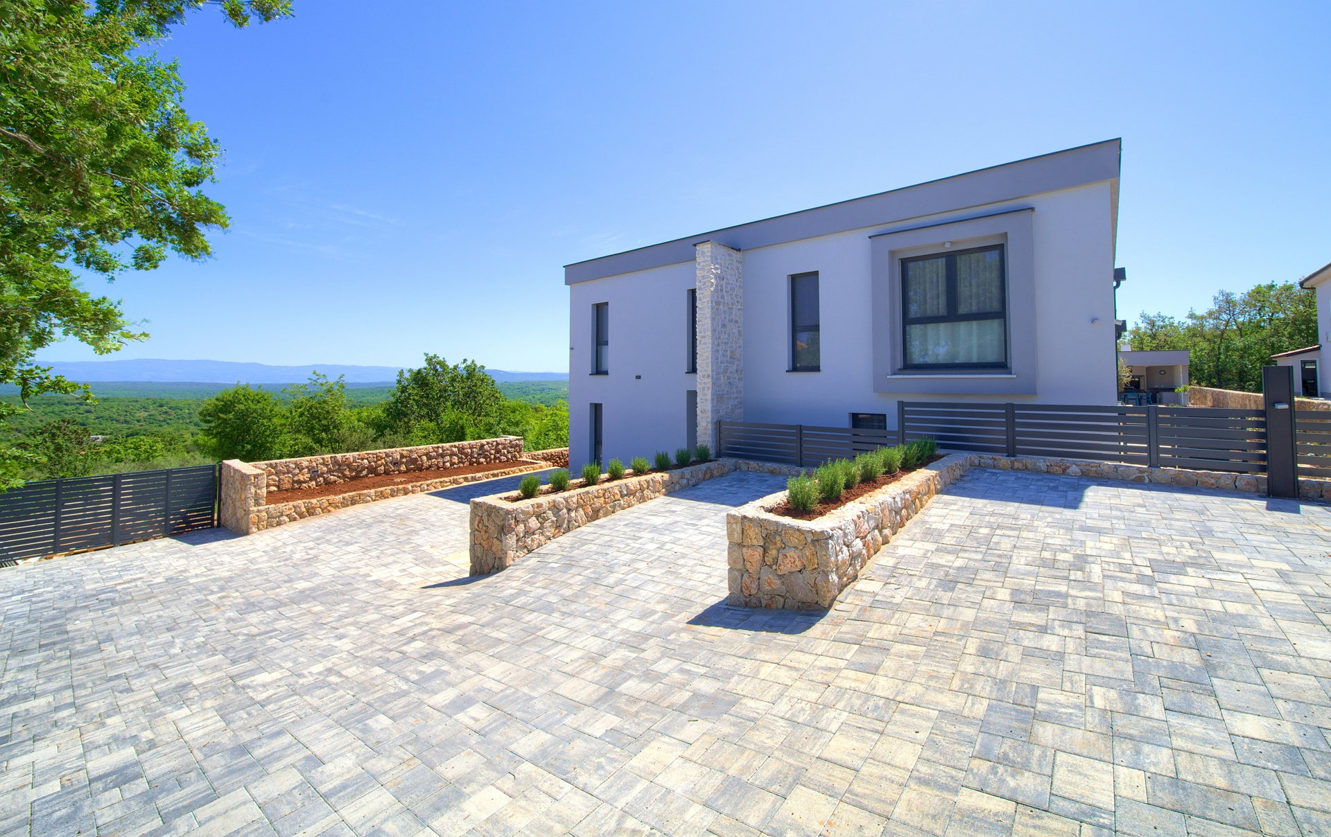Luxury Villa Equinox with Heated Pool