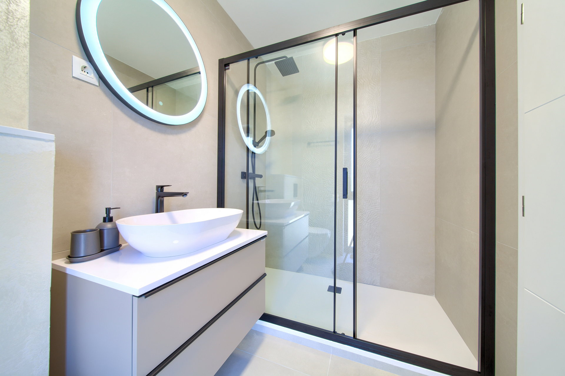 Luxury Villa Equinox with Heated Pool
