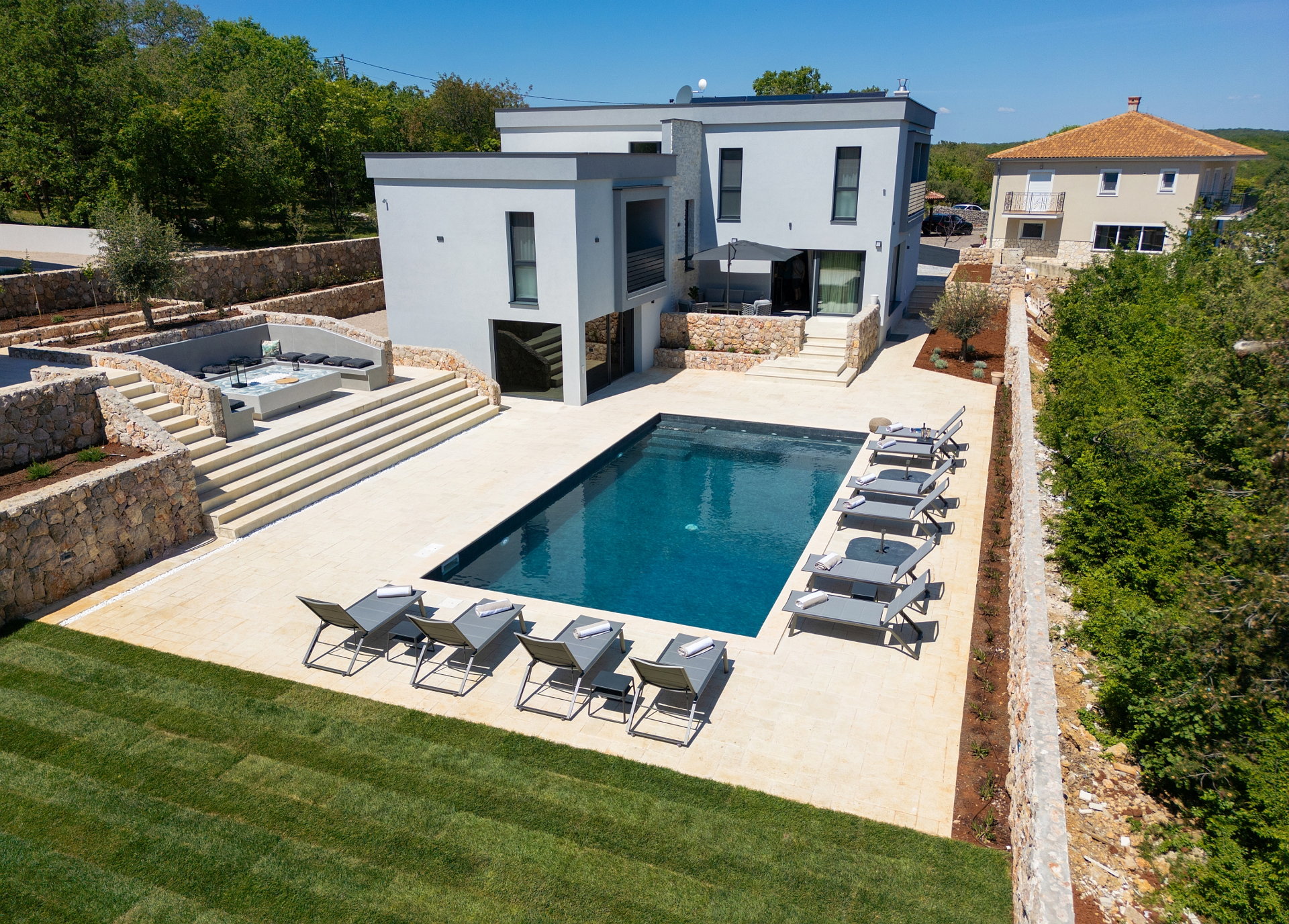 Luxury Villa Equinox with Heated Pool