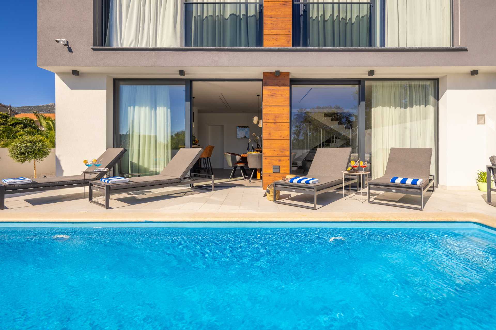 Luxury Villa Lux with Heated Pool