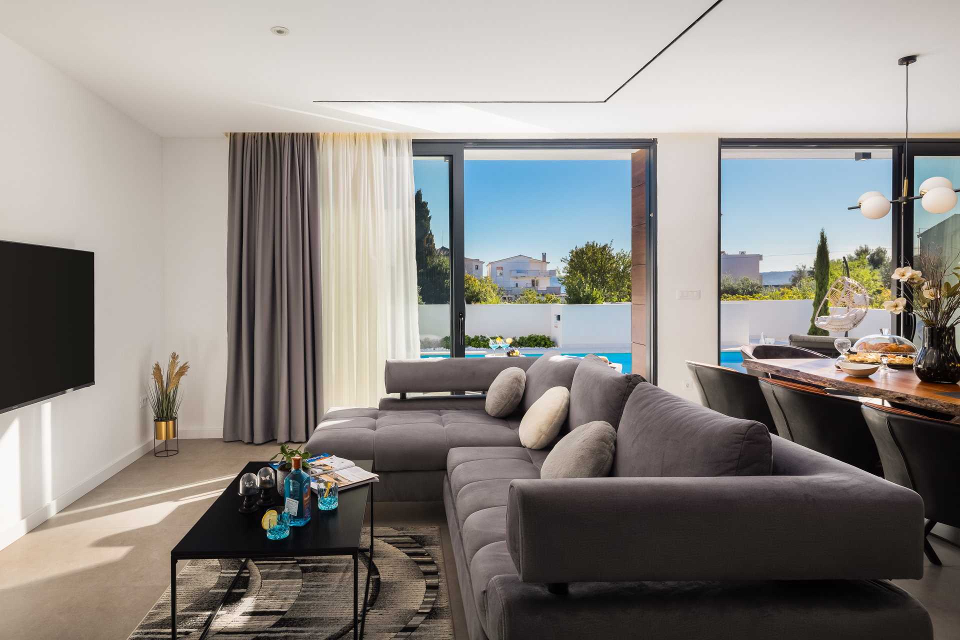 Luxury Villa Lux with Heated Pool