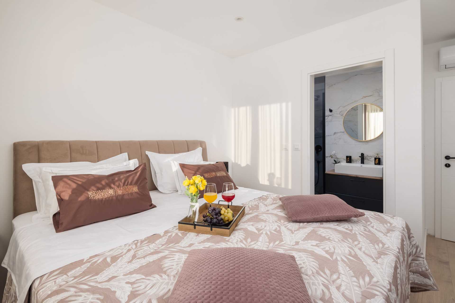 Luxury Villa Lux with Heated Pool