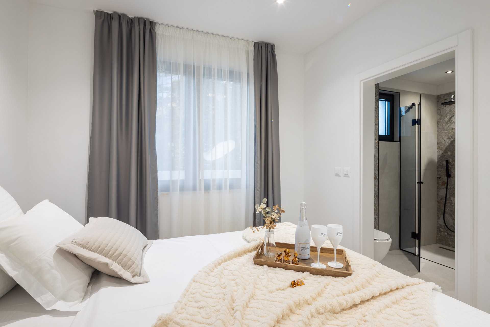 Luxury Villa Lux with Heated Pool