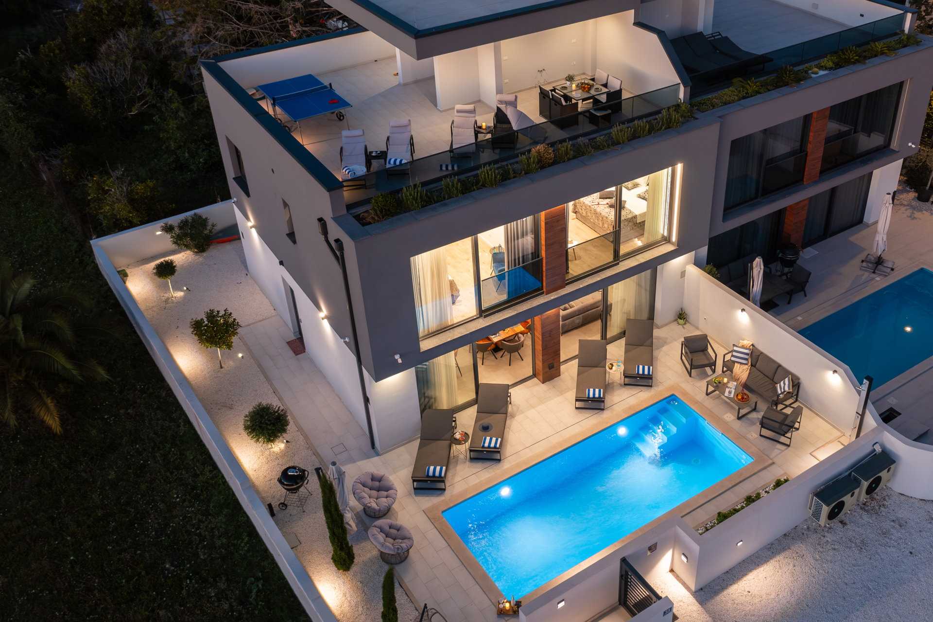 Luxury Villa Lux with Heated Pool