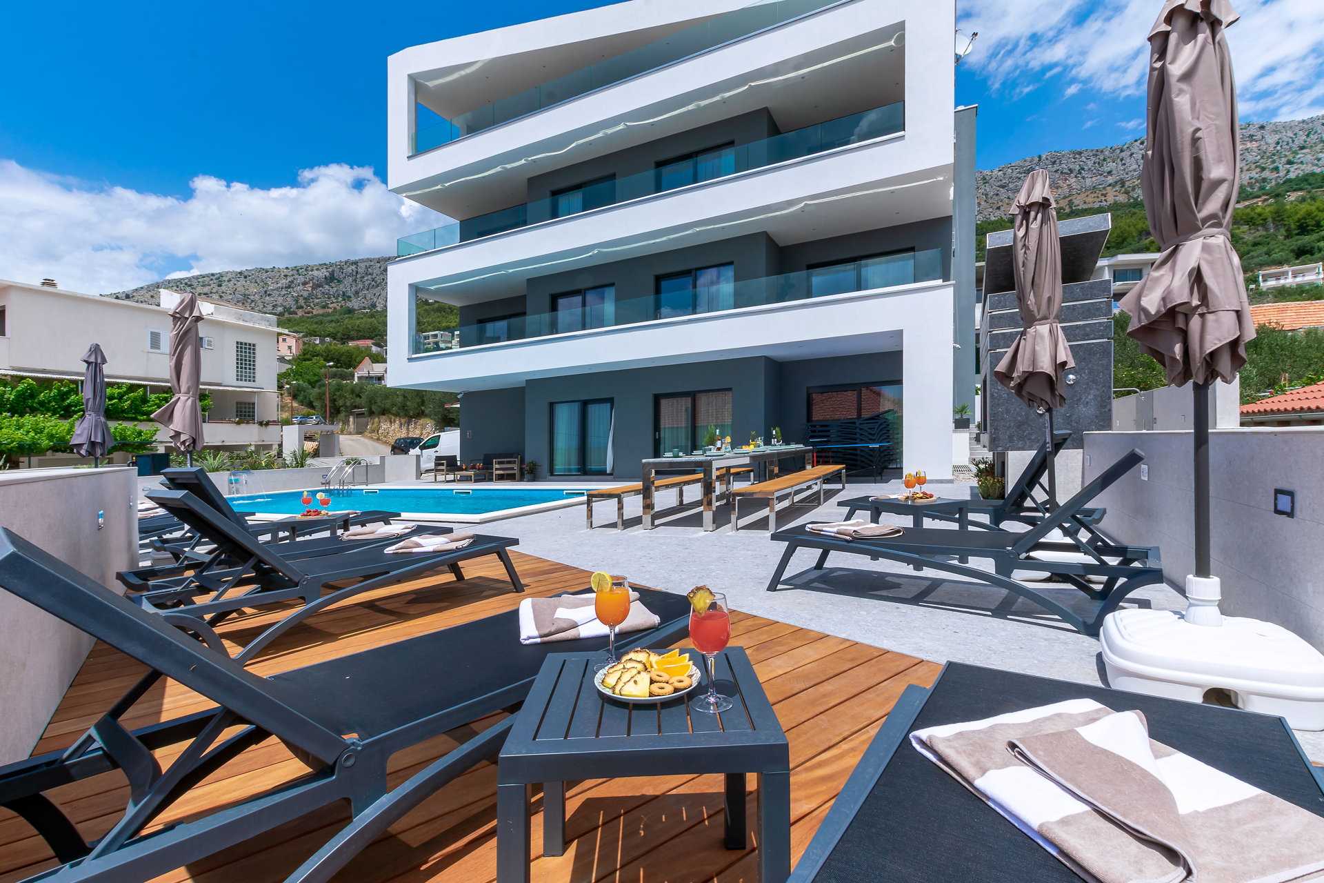 Luxury Villa Grande Aria with Pool