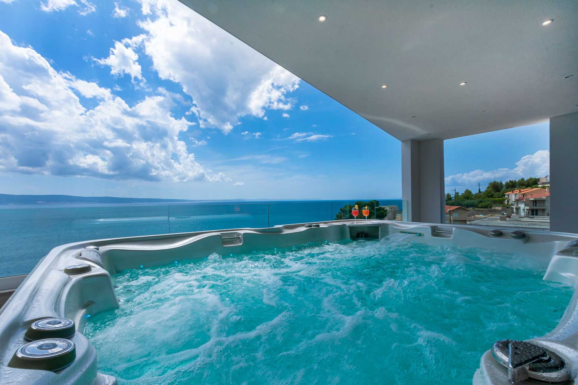Luxury Villa Grande Aria with Pool