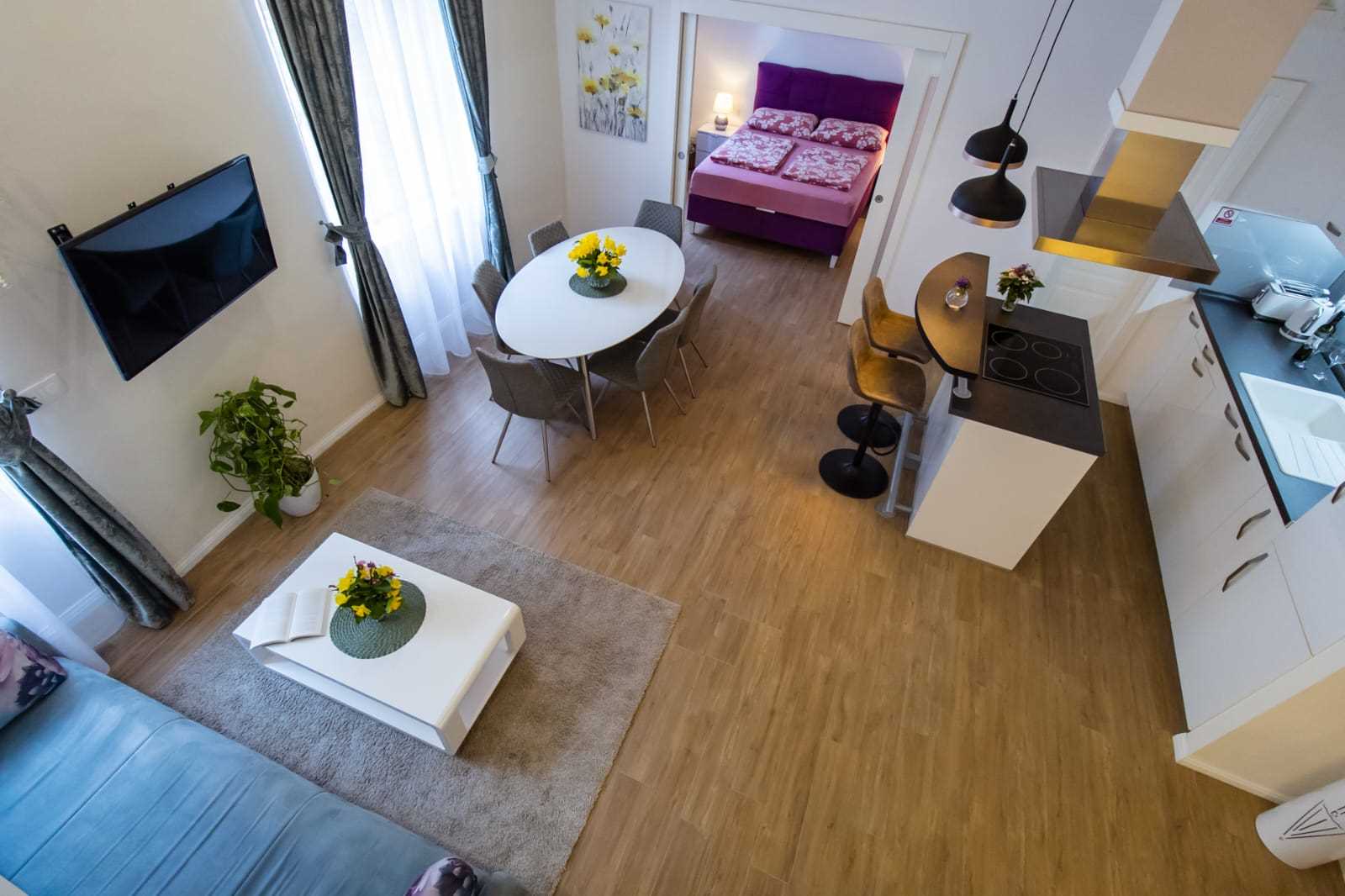 ** Bonne Chance Apartment