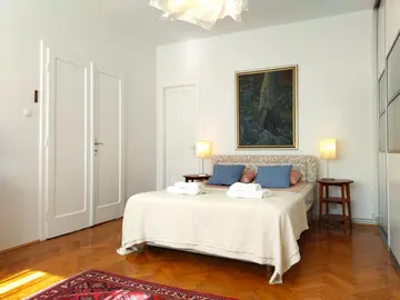 One-Bedroom Apartment in Zagreb for Up to 4