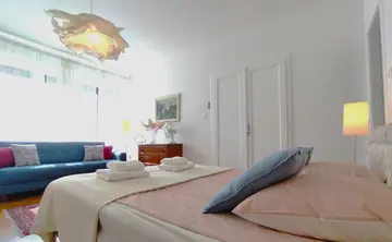 One-Bedroom Apartment in Zagreb for Up to 4