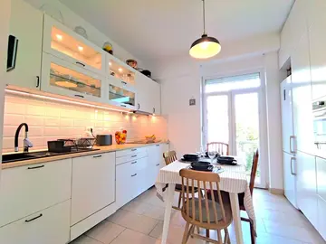 One-Bedroom Apartment in Zagreb for Up to 4