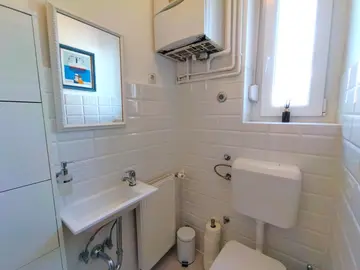 One-Bedroom Apartment in Zagreb for Up to 4