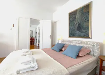 One-Bedroom Apartment in Zagreb for Up to 4