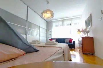 One-Bedroom Apartment in Zagreb for Up to 4