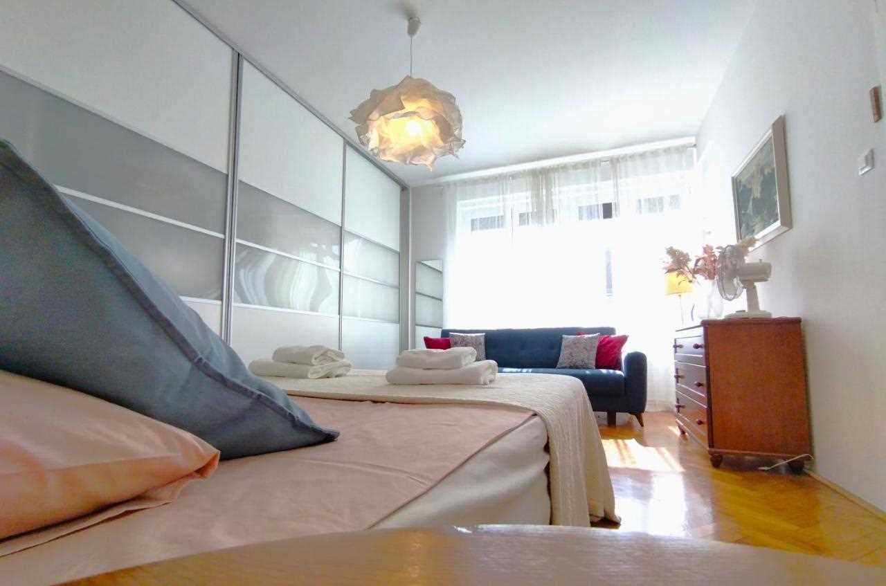 ** Tesa deLight Apartment
