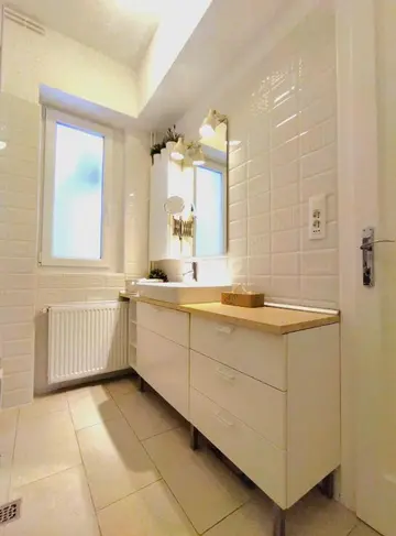 One-Bedroom Apartment in Zagreb for Up to 4