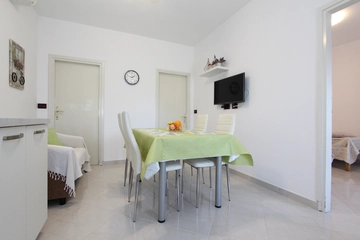 Two-Bedroom Apartment for 4 in Rovinj