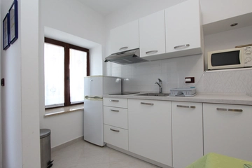 Two-Bedroom Apartment for 4 in Rovinj