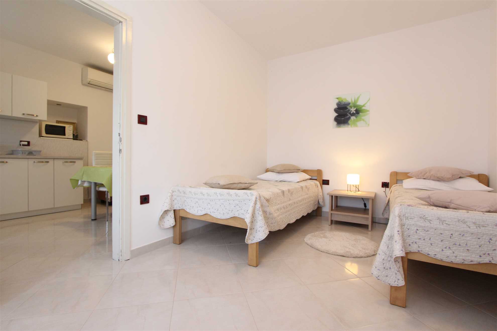 LUNA Two-Bedroom Apartment 1 (B4)