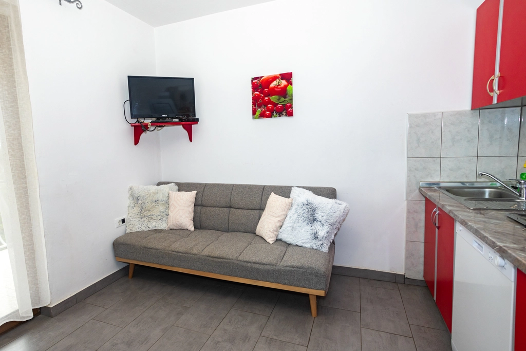 Two-Bedroom Apartment with Pool in Kanfanar