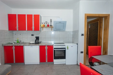 Two-Bedroom Apartment with Pool in Kanfanar