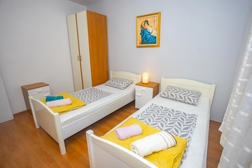Two-Bedroom Apartment with Pool in Kanfanar