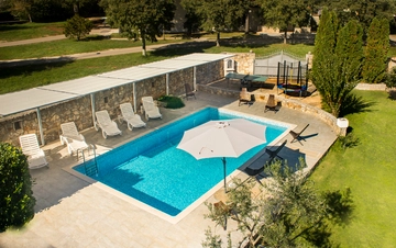 Two-Bedroom Apartment in Kanfanar with Shared Pool