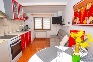 Two-Bedroom Apartment in Kanfanar with Shared Pool