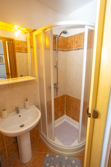 Two-Bedroom Apartment in Kanfanar with Shared Pool