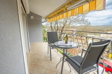 Two-Bedroom Apartment in Kanfanar with Shared Pool