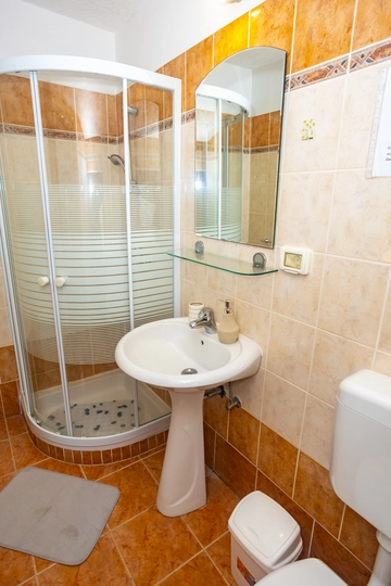 Two-Bedroom Apartment in Kanfanar with Shared Pool