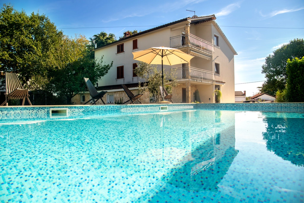 Two-Bedroom Apartment in Kanfanar with Shared Pool