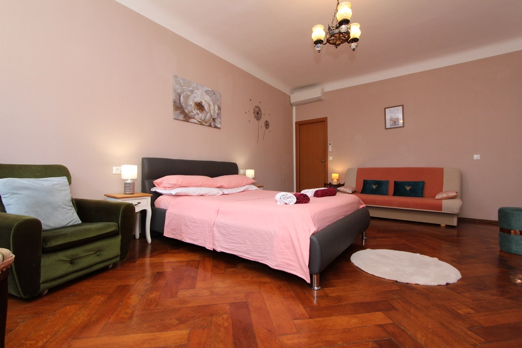 One-Bedroom Apartment in Rovinj City Center