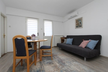 Apartment with Parking in Rovinj for 3 Guests