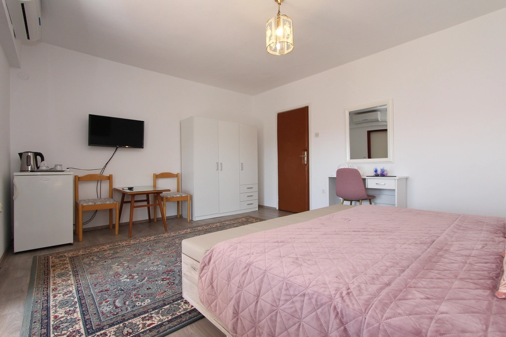 Rovinj Room for 2 with Private Bathroom