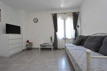 Rovinj Apartment for 2 with Parking