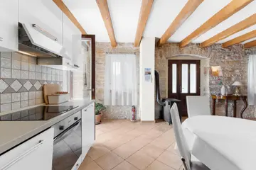 Milotski Breg Holiday House with Pool